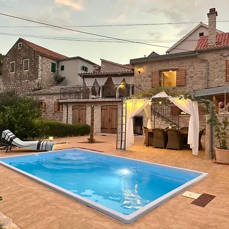 Il Melograno Hvar Ferienhaus *
